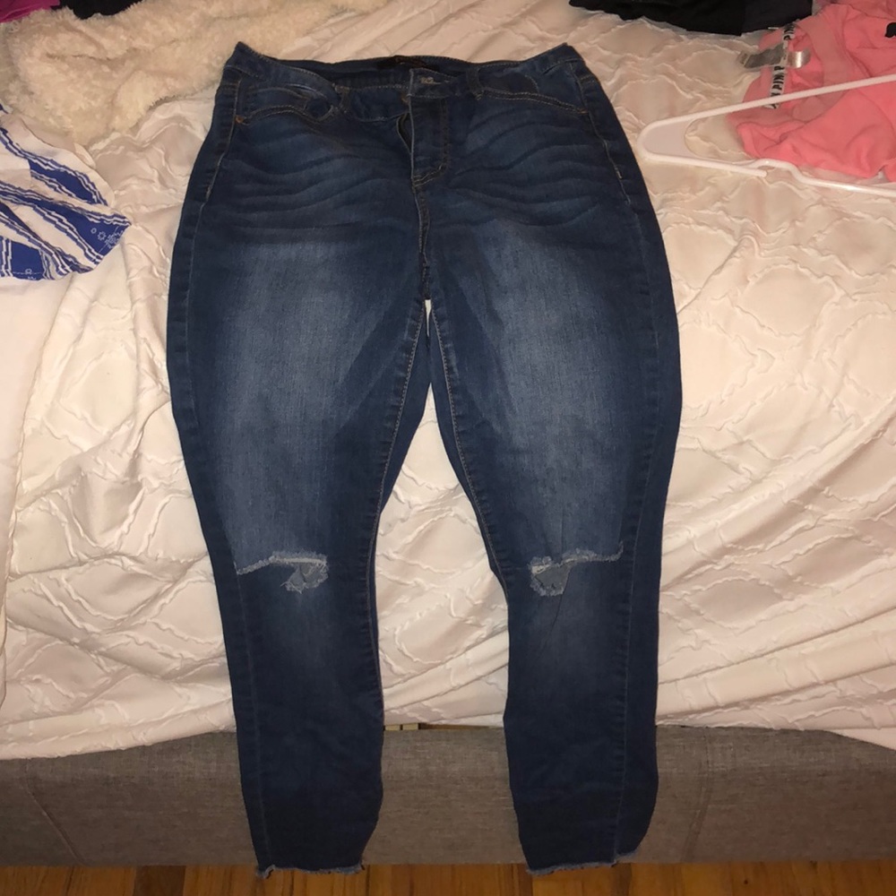 Dark Wash Ripped Skinny Jeans